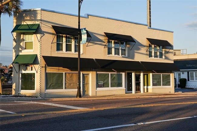 Building Photo - 421 W Fairbanks Ave