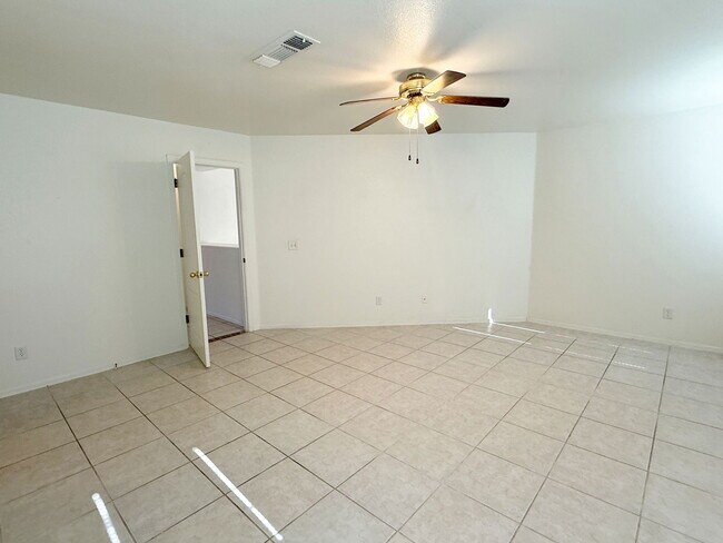 Building Photo - 3933 W Rock Basin Ln