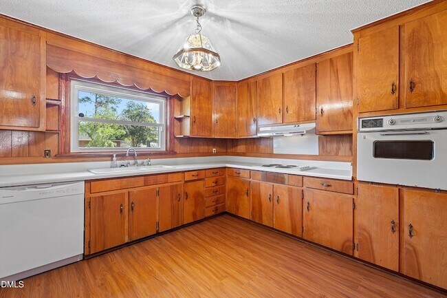 Building Photo - 1114 S 2nd St