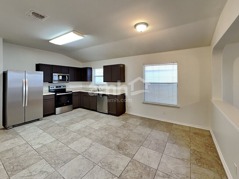 Building Photo - 6918 Shelbyville Ct