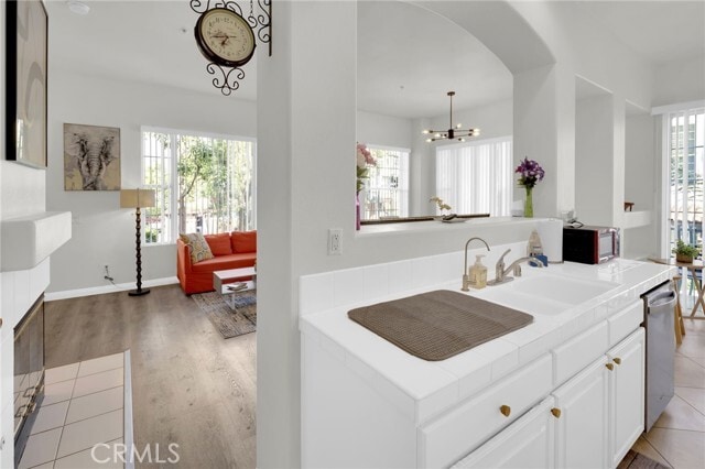 Building Photo - 2850 Ballesteros Ln