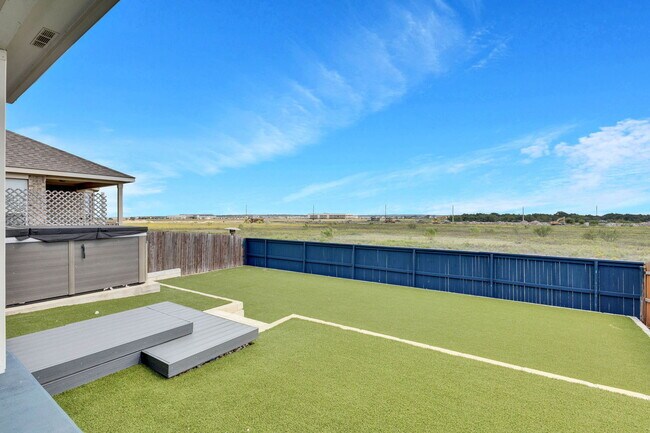 Building Photo - 217 Andele Way