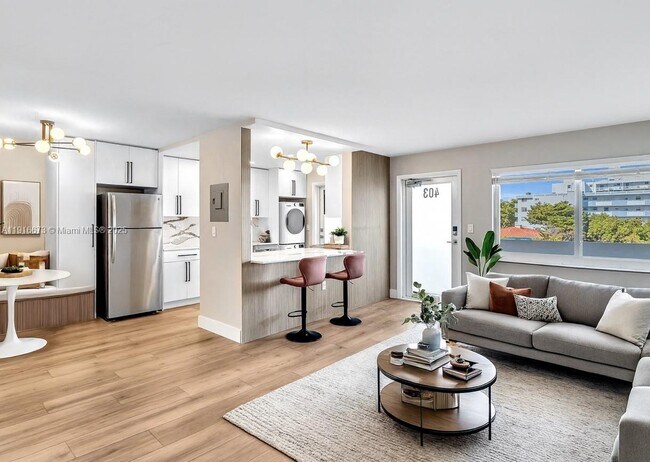 Primary Photo - 1030 9th St