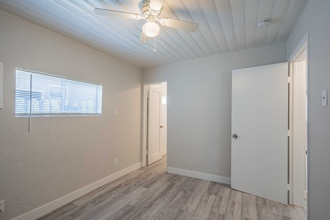 Building Photo - 32958 Urban Ave