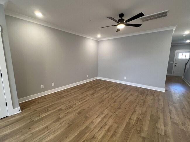 Building Photo - 1115 Orcadian Dr