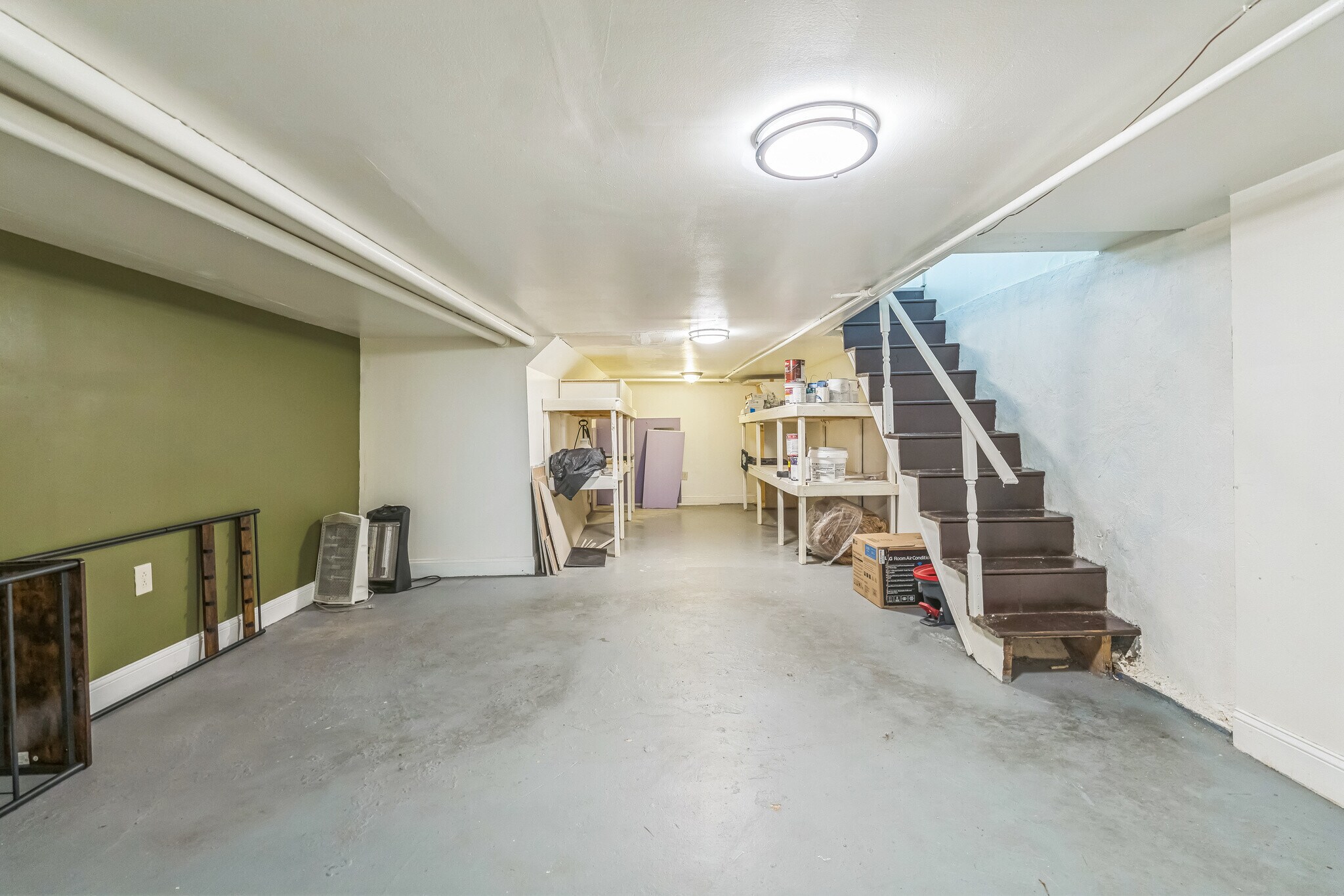 Building Photo - 1124 W Nevada St