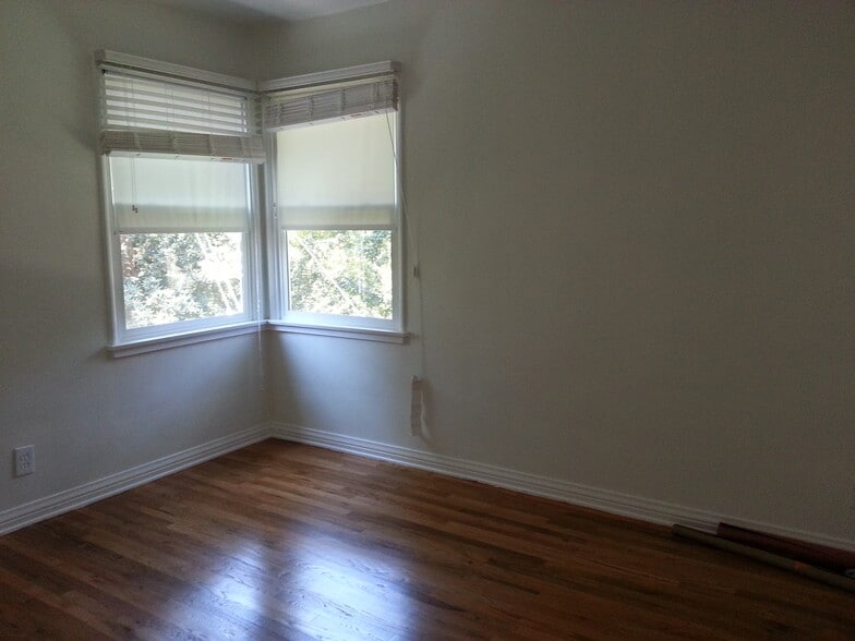 Building Photo - 1331 Verdugo Blvd