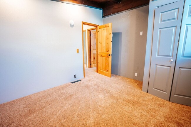 Building Photo - Single Family Home in Mckinleyville!