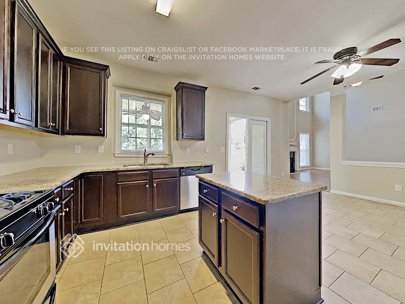 Building Photo - 515 Weatherstone Ct