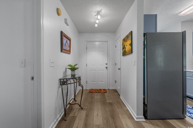 Building Photo - 1290 White Tree Ln