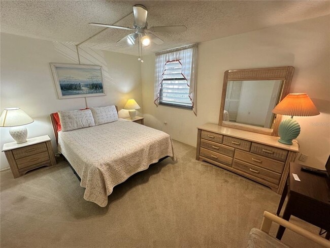 Building Photo - 346 Springdale Dr