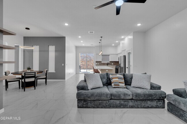 Building Photo - 1789 Urijah Pl