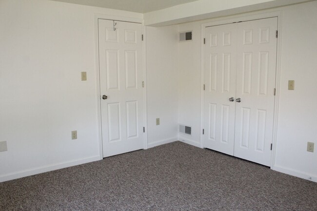 Building Photo - Single Family Home