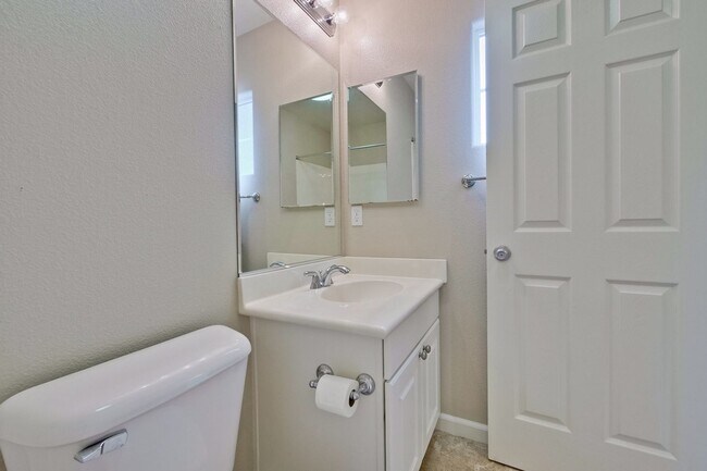 Building Photo - Modern Communication Hill Townhome | Panoramic Mountain Views