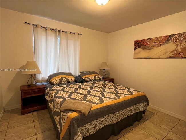 Building Photo - 2242 Jackson St