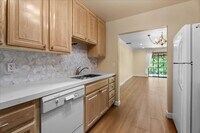 Building Photo - Updated Porter Ranch Townhome with Scenic ...