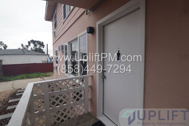 Building Photo - 4833 Castle Ave