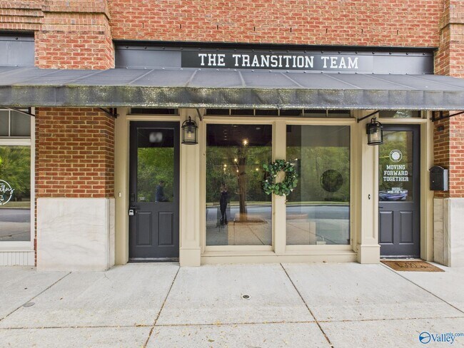 Building Photo - 69 Town Center Dr NW