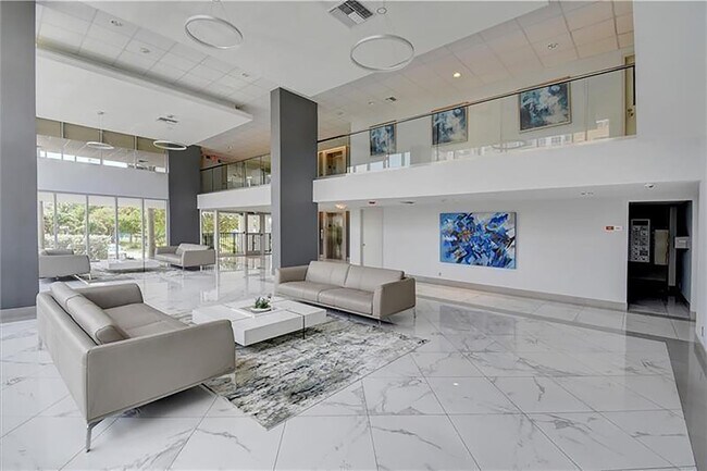 Building Photo - 531 N Ocean Blvd