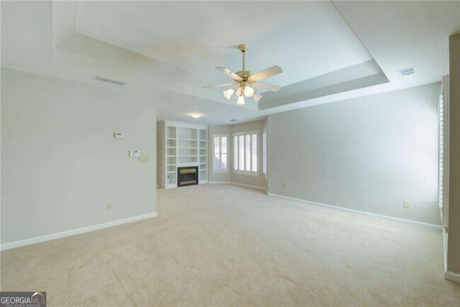 Building Photo - 2020 Ridge Gate Dr