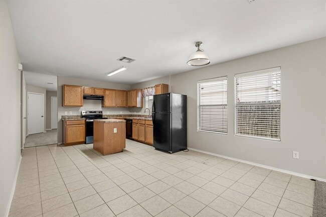 Building Photo - 2619 Chisolm Creek Ct