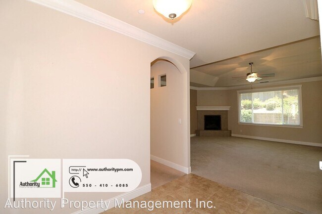 Building Photo - 3 br, 2 bath House - 301 Stinson Loop