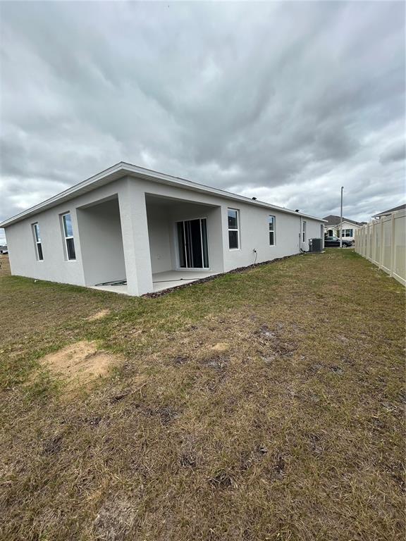 Building Photo - 3377 Wakefield Dr