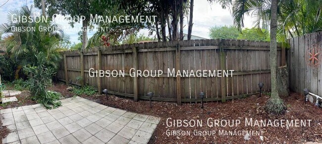 Building Photo - 1240 NW 6th Ave