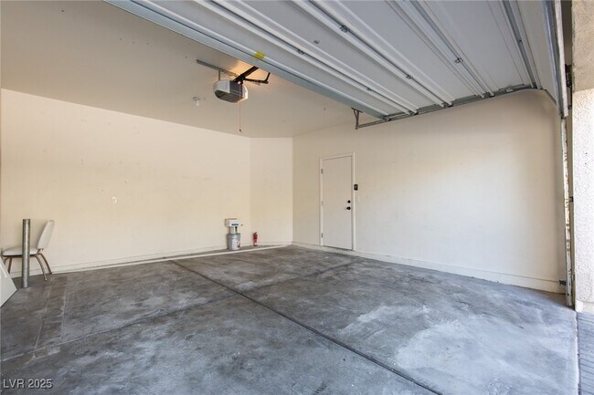 Building Photo - 10092 Mallee Point St