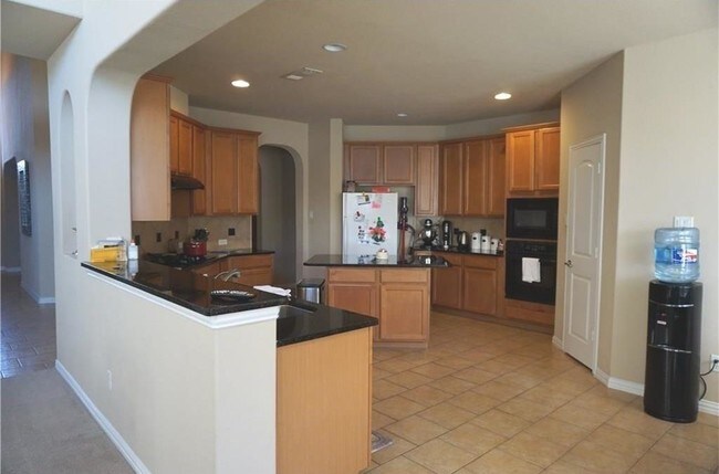 Building Photo - 1019 Amesbury Dr