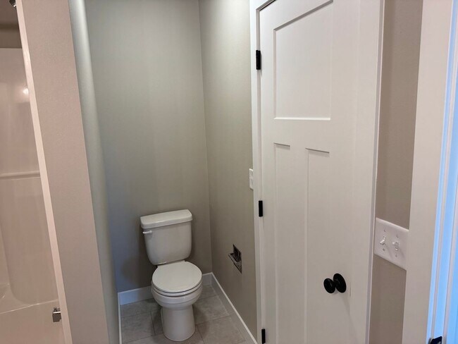 Building Photo - Horace ND - Available Now