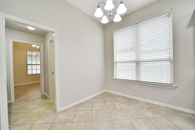 Building Photo - 2718 Misty Laurel Ct