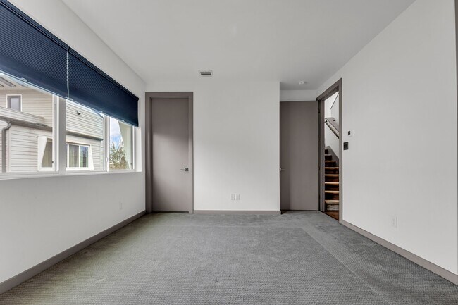 Building Photo - 1512 Weber St