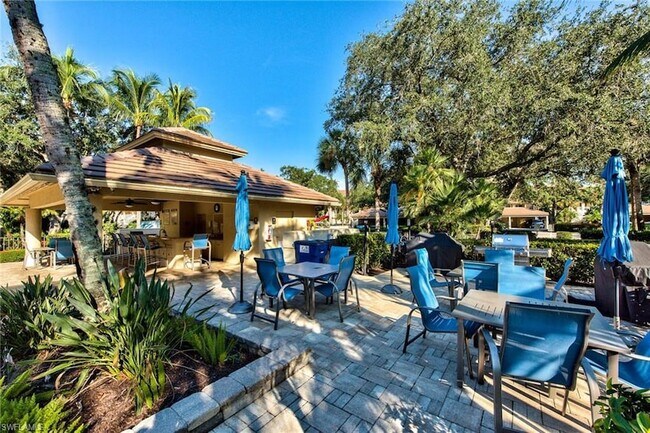 Building Photo - 4200 Sawgrass Point Dr
