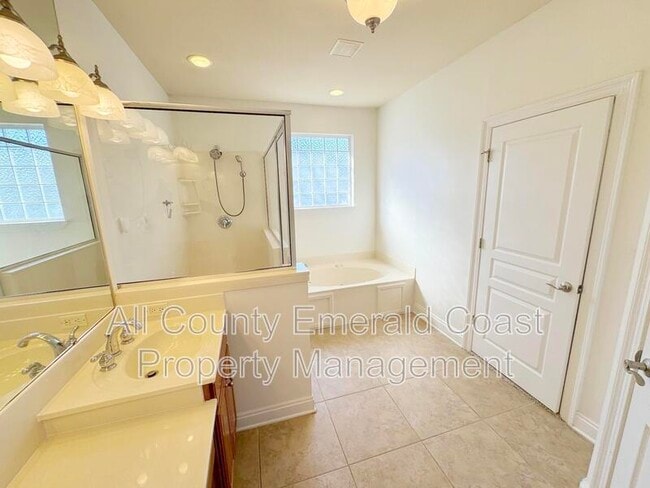 Building Photo - 4403 Sonoma Cir