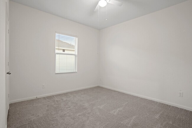 Building Photo - 6306 Highland Trl Dr