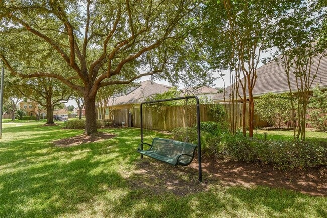 Building Photo - 12307 Shadowvista Dr