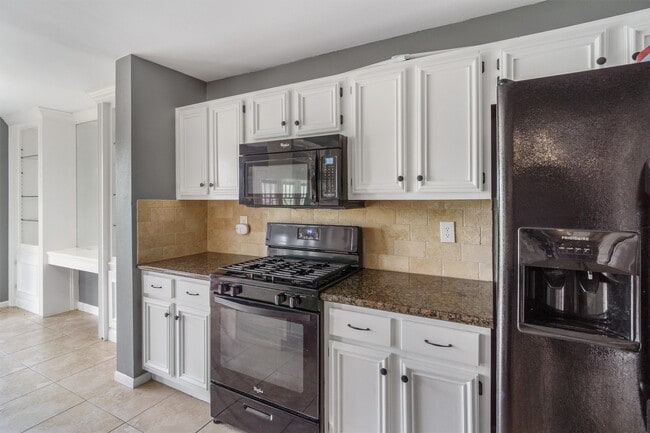 Building Photo - 16212 Seahorse Dr