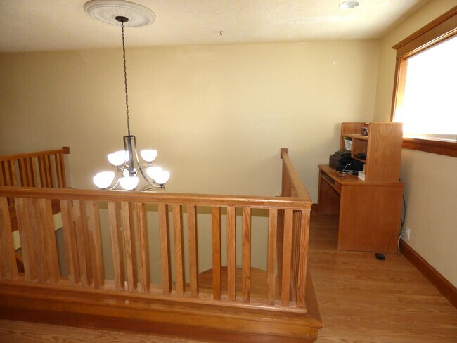 Building Photo - 4465 Countryside Ct NE