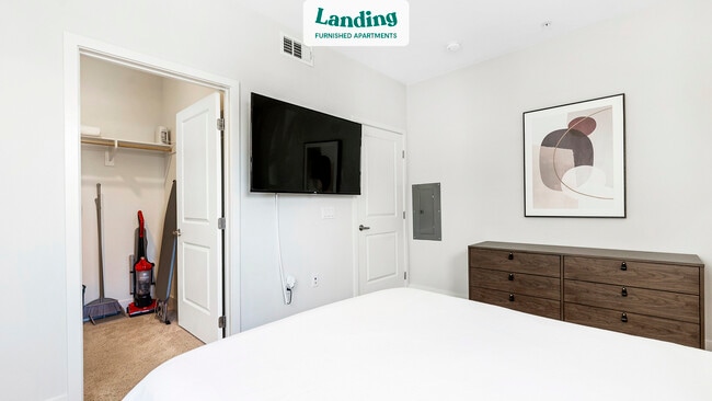 Building Photo - 12046 Clark St