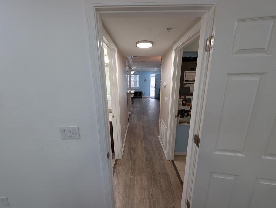 Building Photo - 1282 Beach Blvd