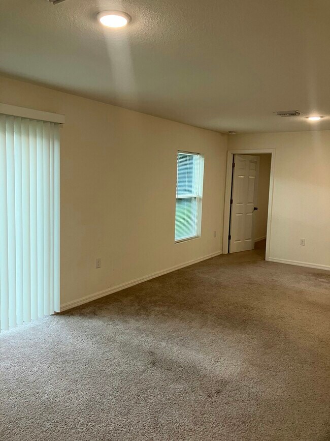 Building Photo - 4281 Golfair Ln