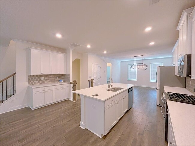 Building Photo - 1297 Ascot Ter