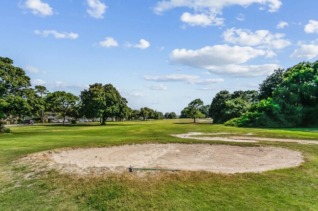 Building Photo - 125 Sunset Bay