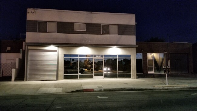 Building Photo - 2639 Fairfax Ave