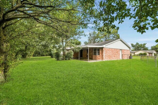Building Photo - 3324 Kathryn Cir