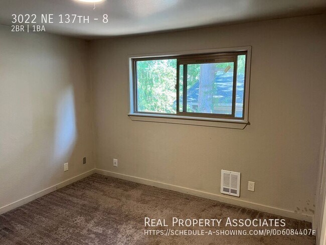 Building Photo - 3022 NE 137th-8