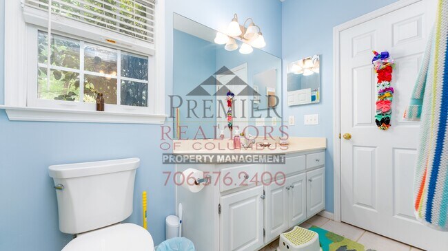 Building Photo - 9230 Garrett Creek Dr