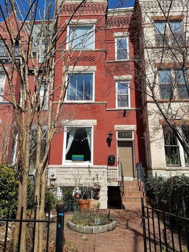 Building Photo - 1351 Irving St NW