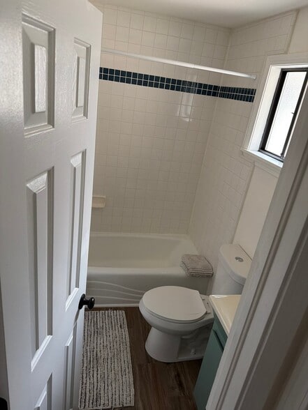 Building Photo - 113 Loretta Ct